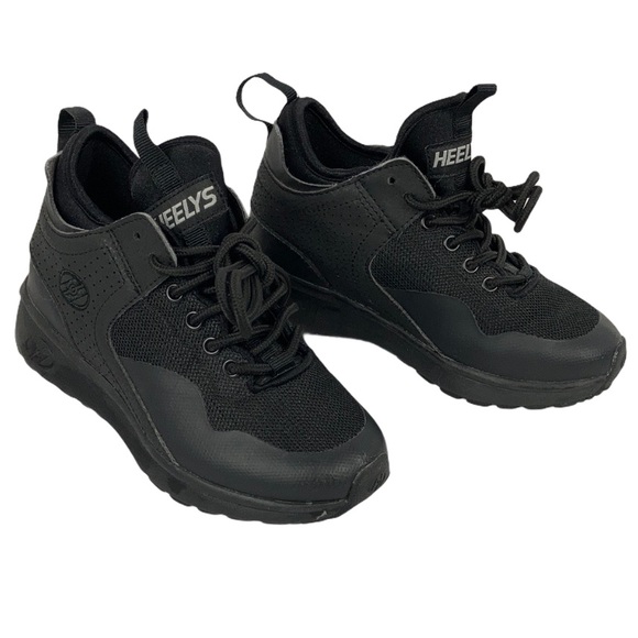 ❤️4 for $25 Heelys Piper Triple Black Shoes With Wheels Sze 13 - Picture 1 of 7